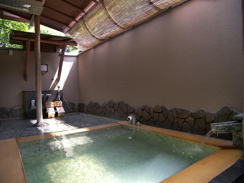 Atamisekitei Annex Sakuragaokasaryo Hotell Atami  Rum bild