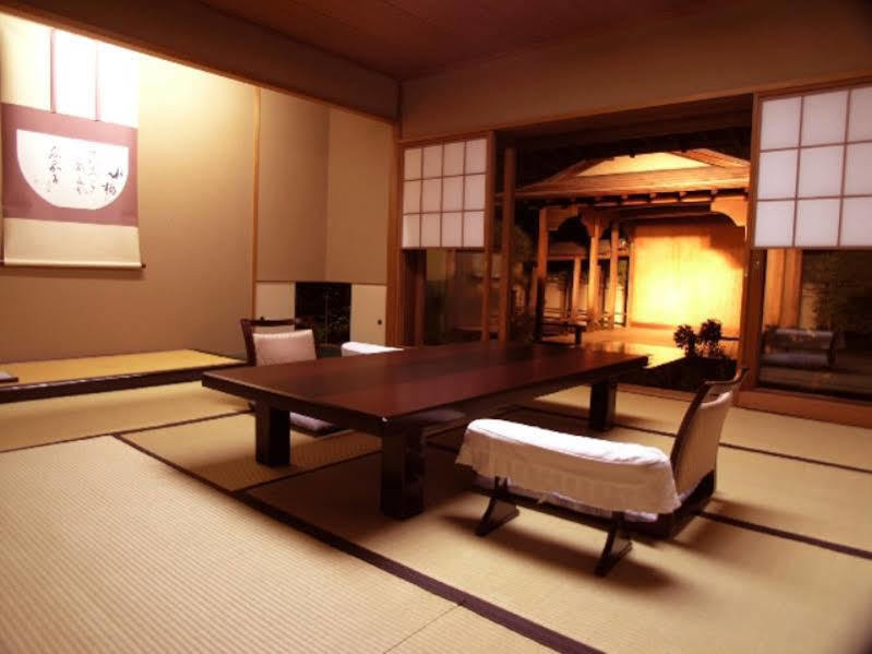 Atamisekitei Annex Sakuragaokasaryo Hotell Atami  Exteriör bild