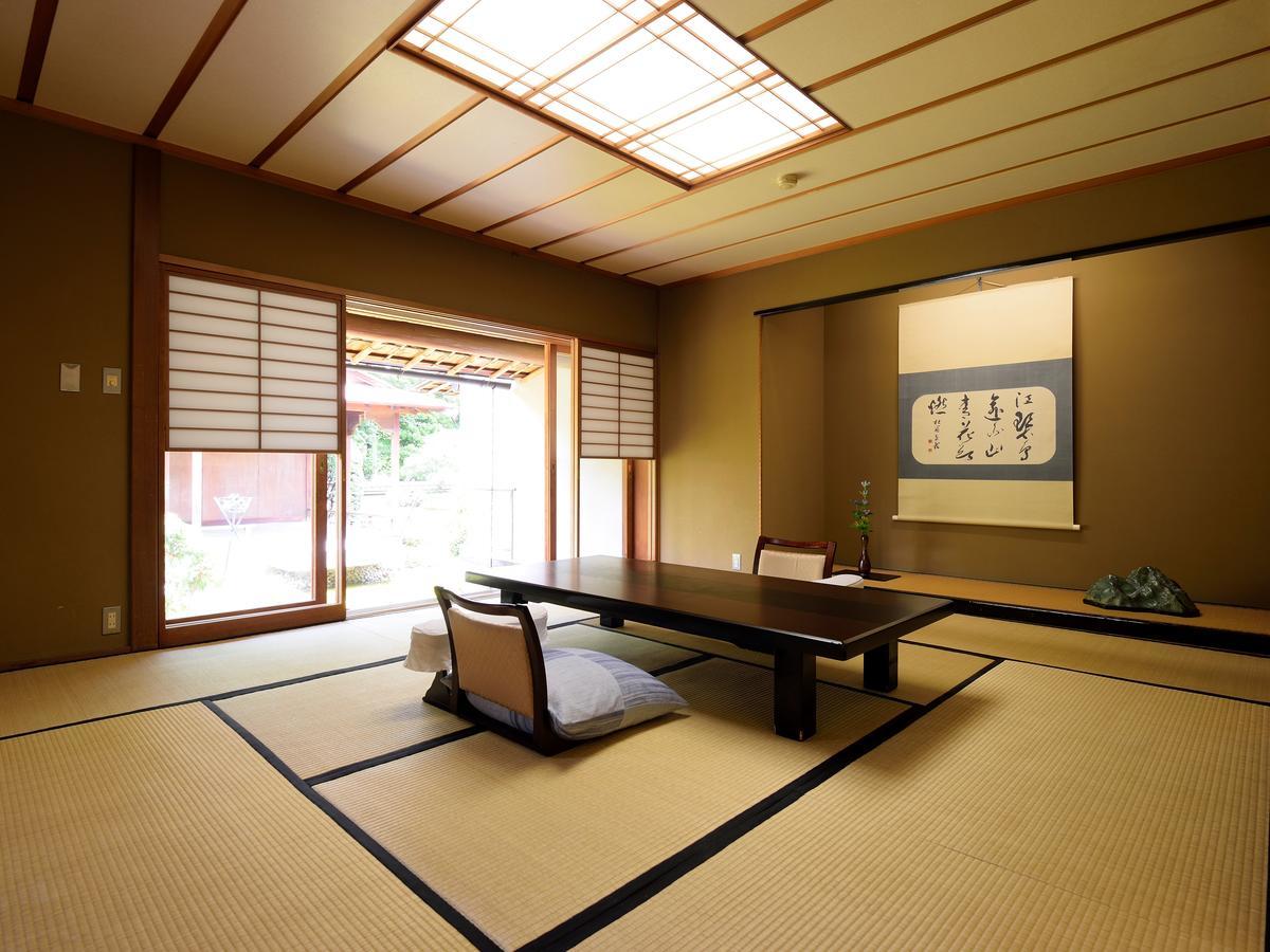 Atamisekitei Annex Sakuragaokasaryo Hotell Atami  Rum bild
